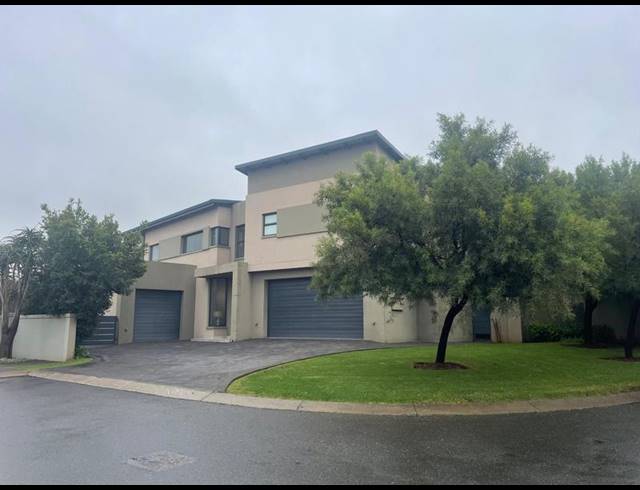 3 BEDROOM HOUSE FOR SALE IN MIDSTREAM RIDGE